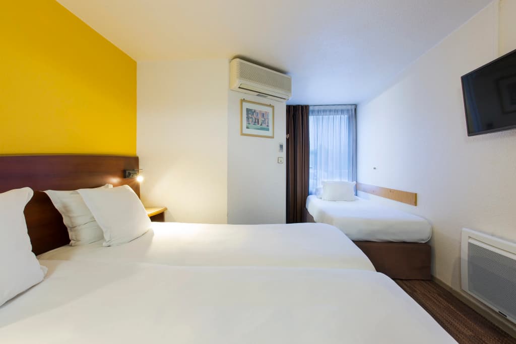 Comfort Hotel Etampes - Photo 3