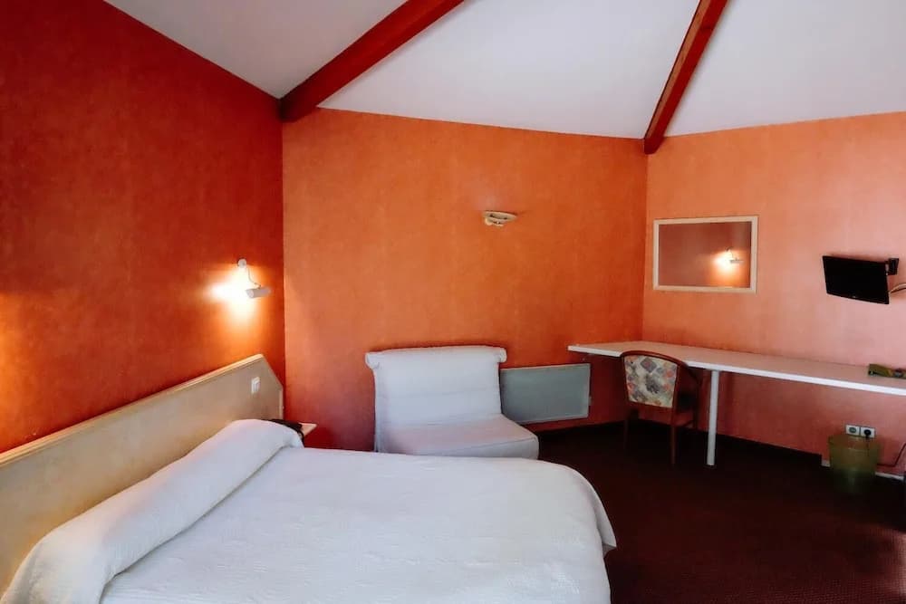 Hotel L'Enclos - Photo 4
