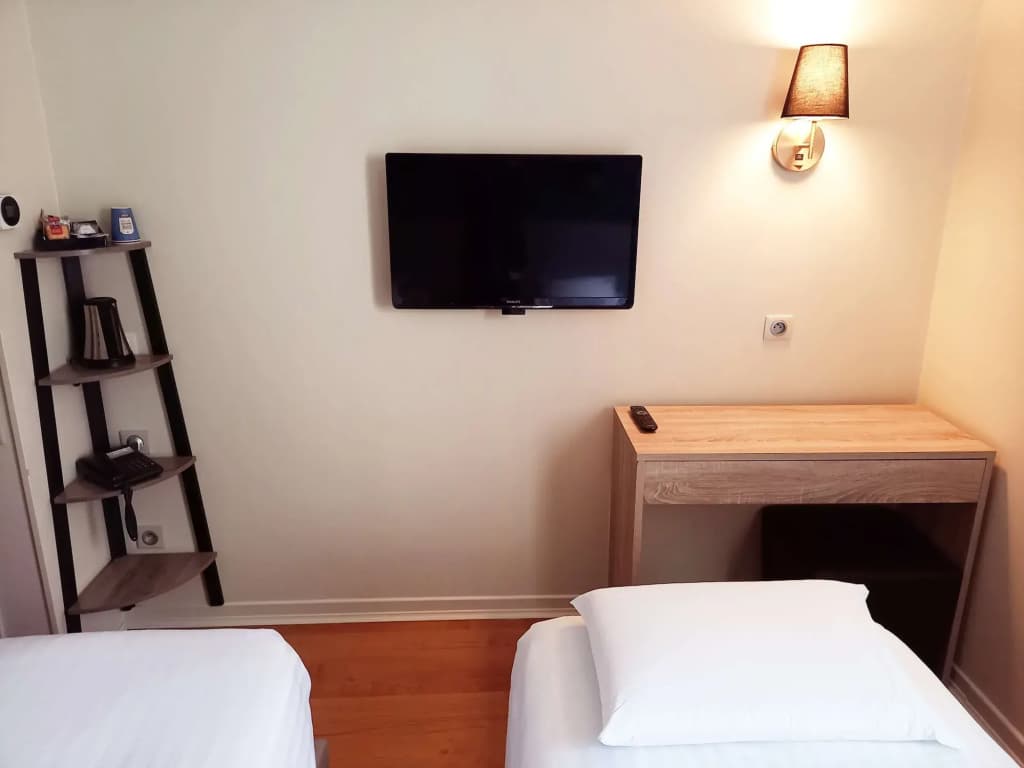 Brit Hotel Nîmes Ouest - Miniature 6