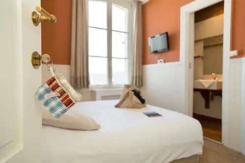 Hotel Restaurant Les Tourelles - Photo 4