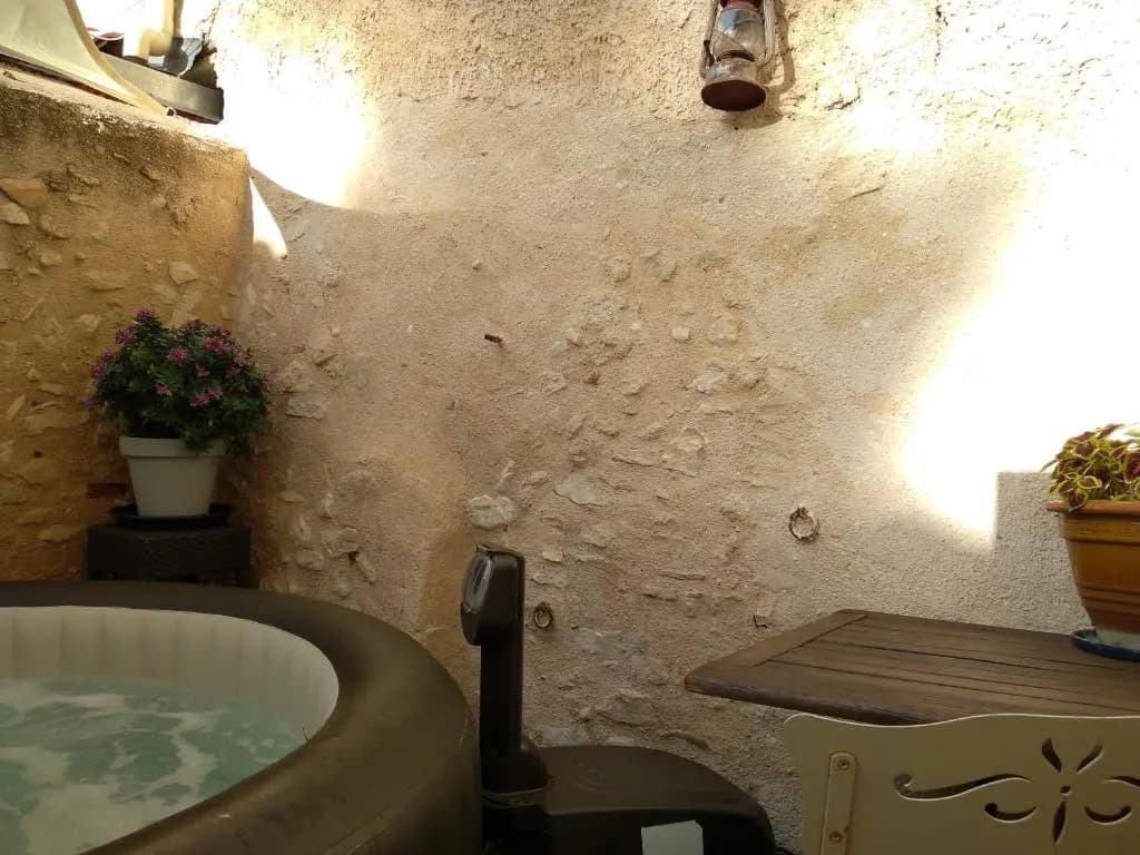 Charmante Maison de village avec Jacuzzi - Photo 4
