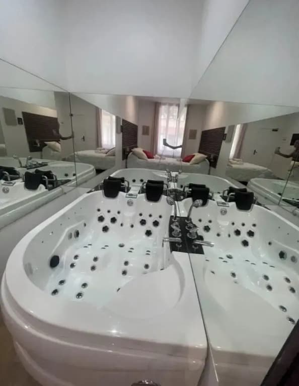 hotel du parc canal - Miniature 8