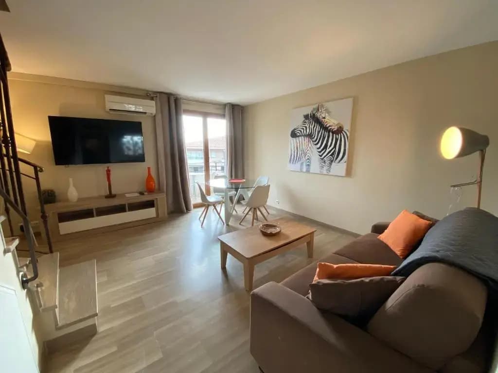 Eden Palace Apartment - Photo 2