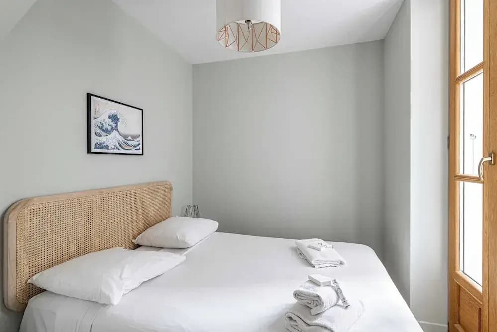 Charming 1 Bedroom Apartment- Heart of Cannes - Photo 1