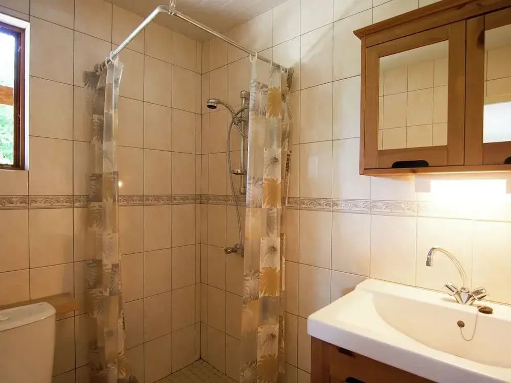 Appealing Apartment in Vezac With Swimming Pool - Miniature 7