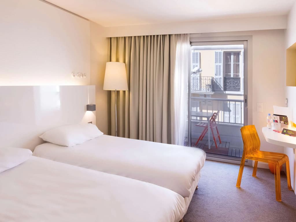 ibis Styles Menton Centre - Photo 4
