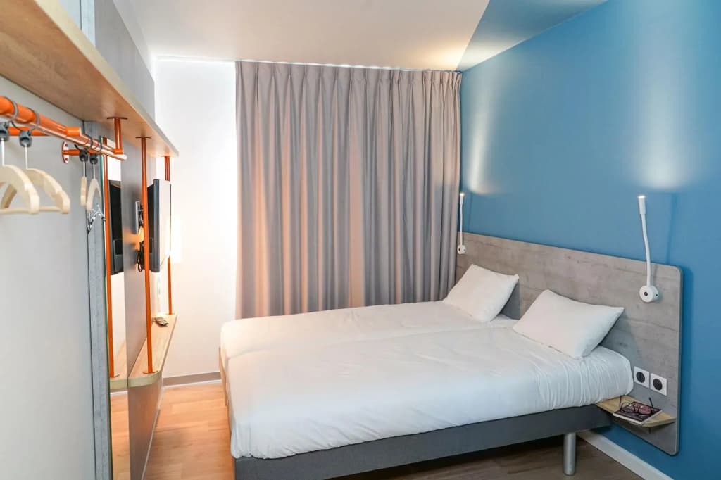 ibis budget Aubenas - Photo 4