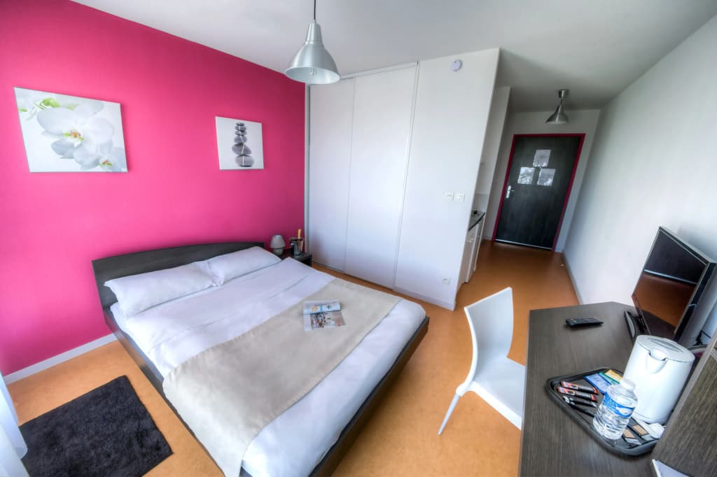 Comfort Aparthotel Besancon Hauts du Chazal - Photo 5