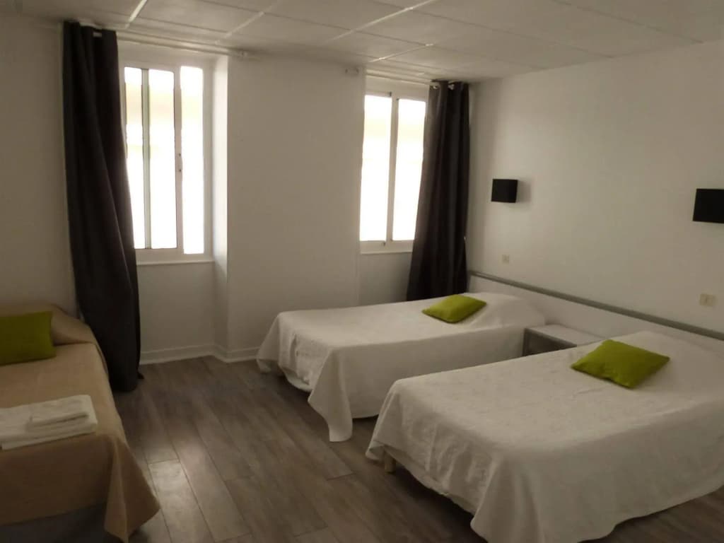 Le Petit Hôtel - Photo 3