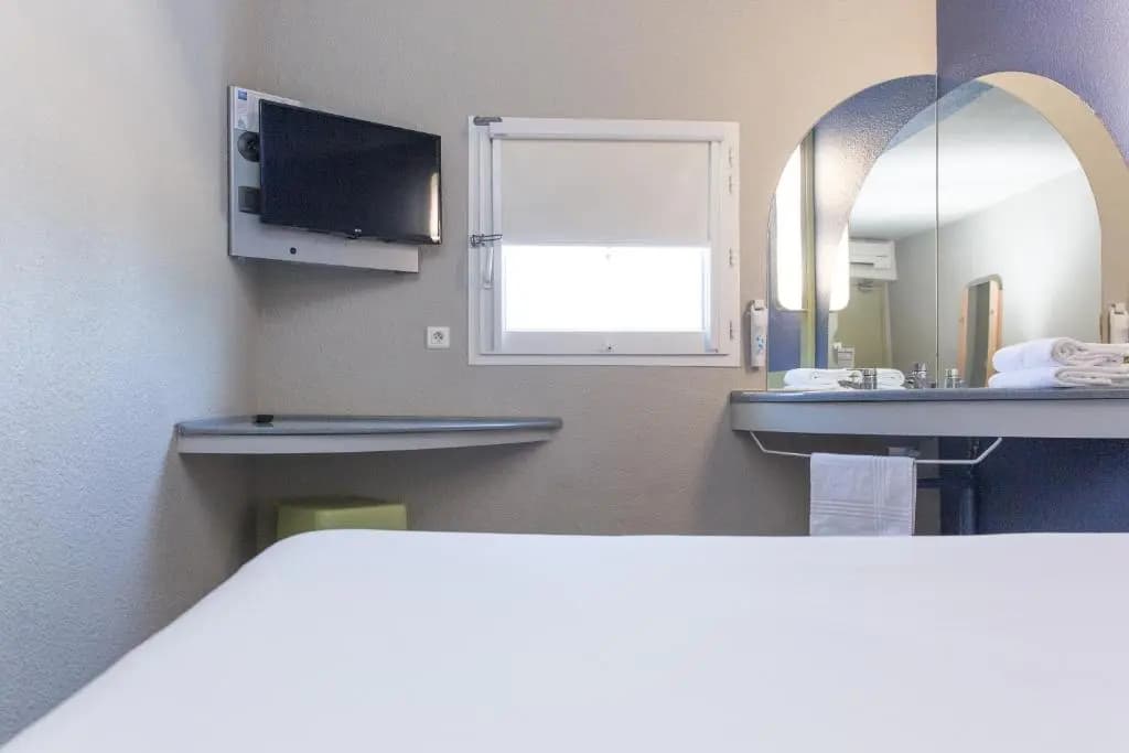ibis budget Sisteron - Photo 4