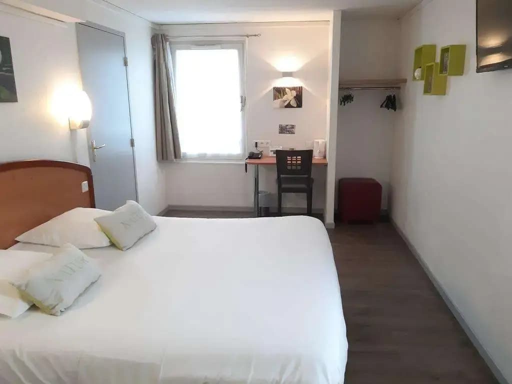 Brit Hotel Besançon L'Horloge - Photo 4