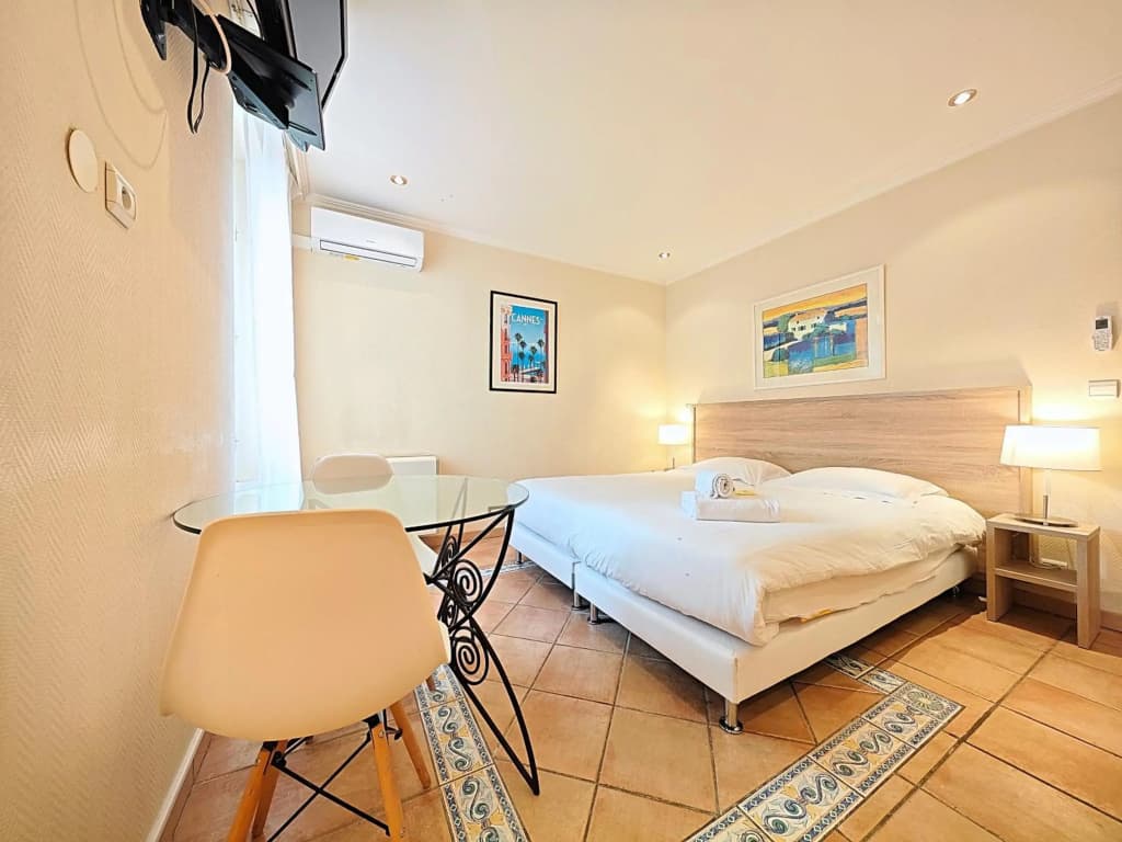 Hotel Le Florian - Photo 2