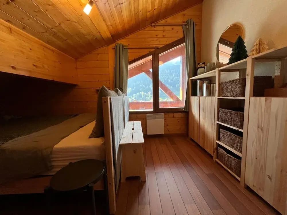 Spacious Apartment With Balcony in the French Alps - Photo 5
