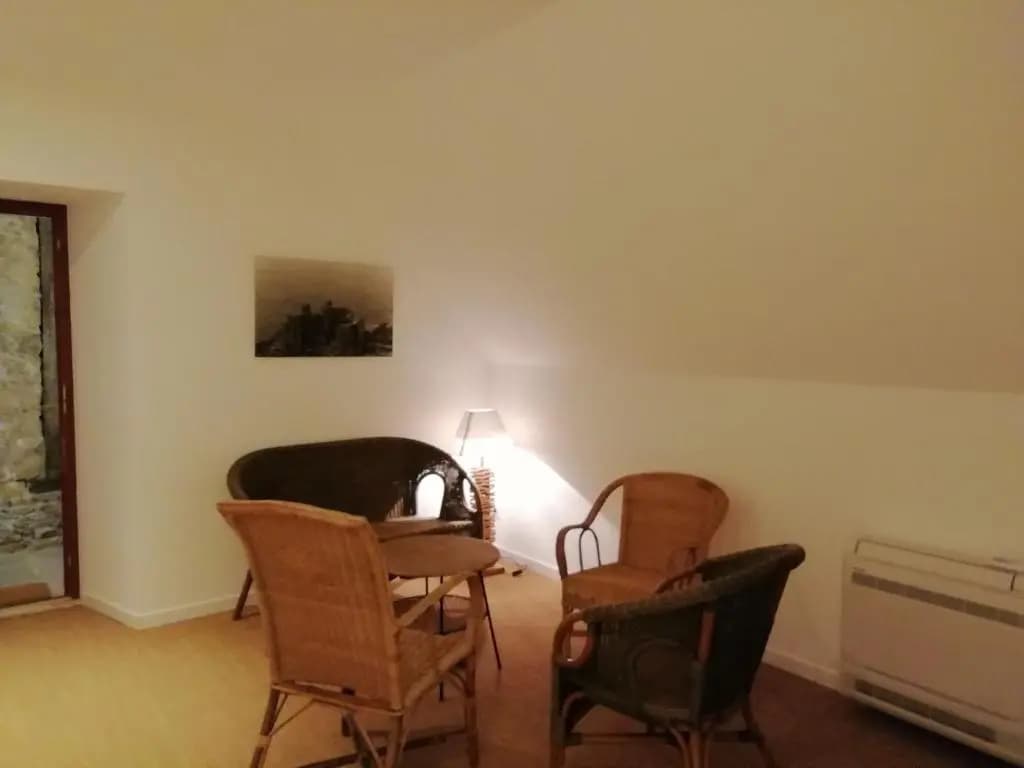 Gîte Ainay-le-Vieil, 5 pièces, 8 personnes - FR-1-586-15 - Photo 3