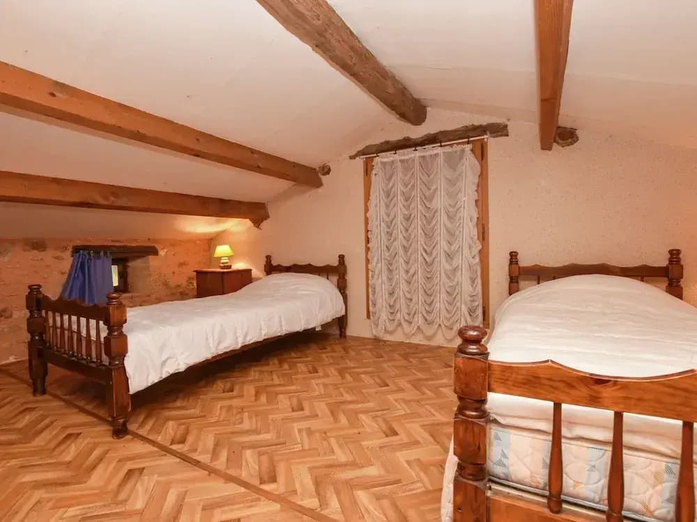 Perigord House With Private Swimming Pool in the Middle of Unspoiled Nature - Photo 4