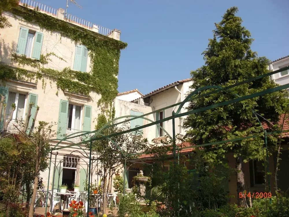 Au St Roch Hotel et Jardin - Photo 1