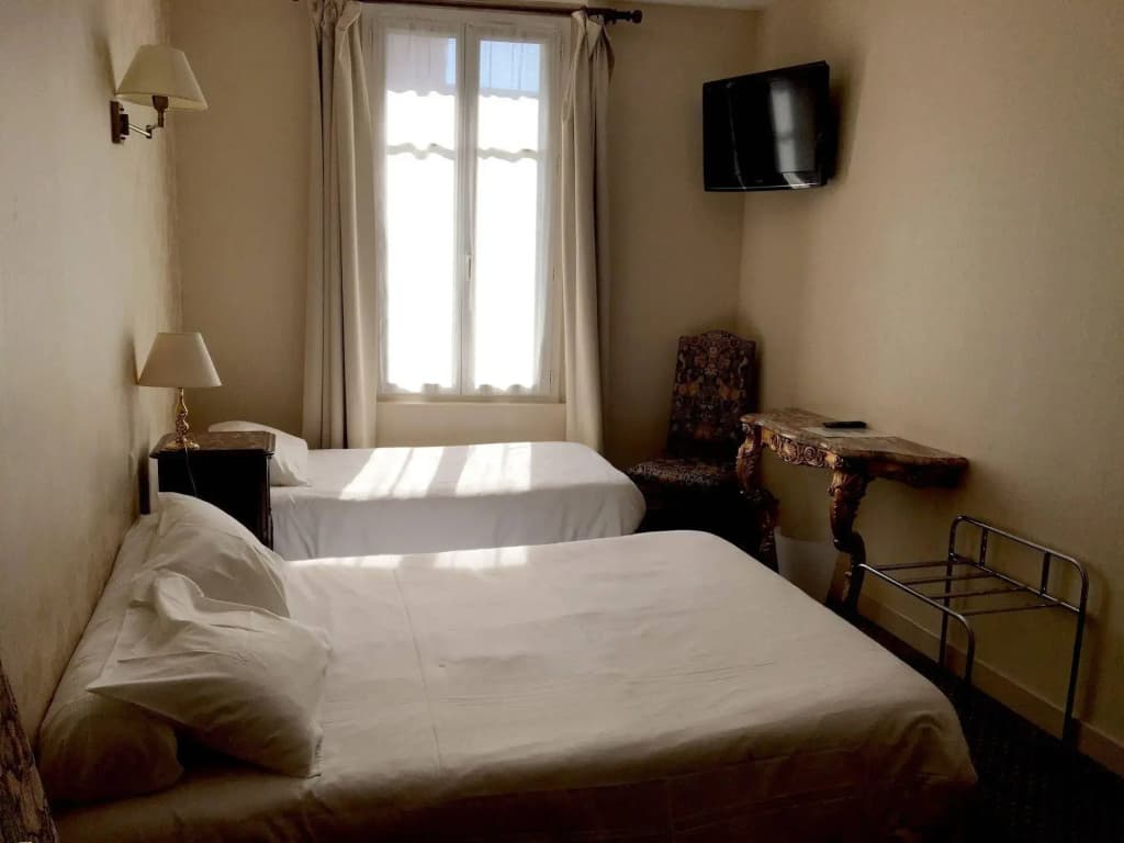 Logis Hôtel Rabelais - Photo 4
