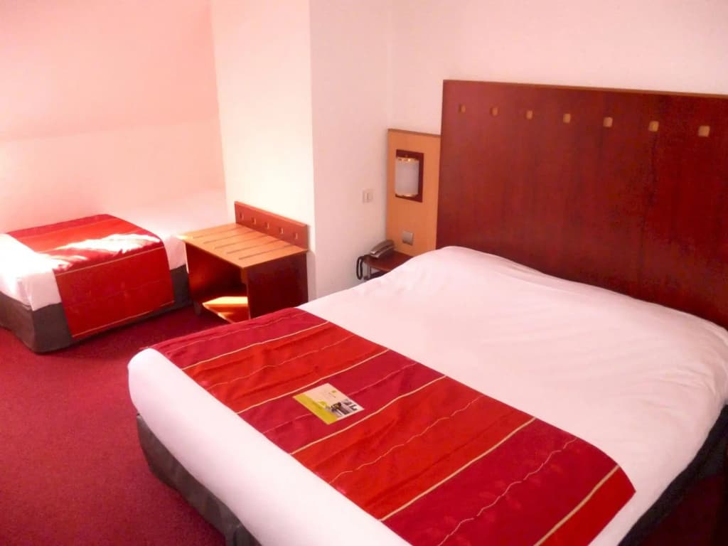 Hotel Le Châteaubriant - Photo 4