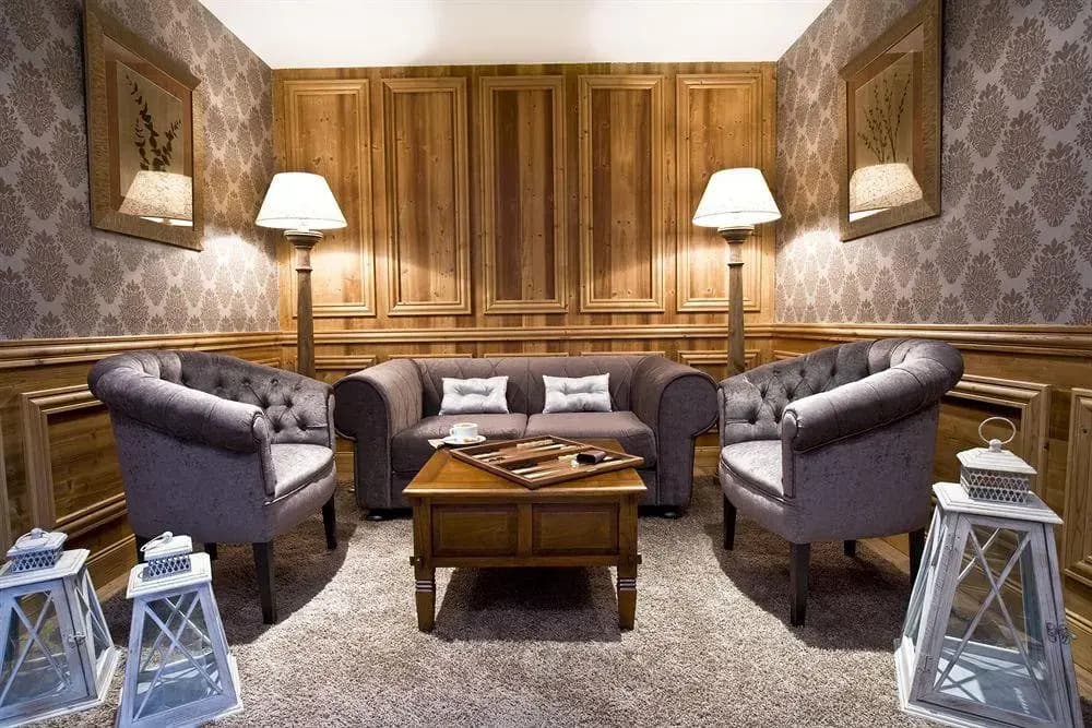 Royal Rochebrune Hotel - Photo 4