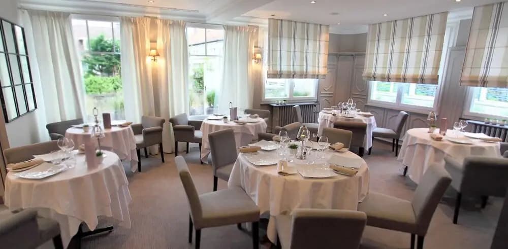 Hôtel Restaurant La Rivière - Miniature 6