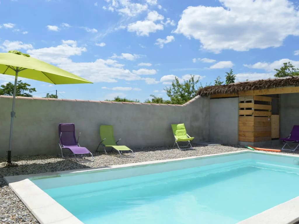 Chic Holiday Home in Pradons With Swimming Pool - Photo 3