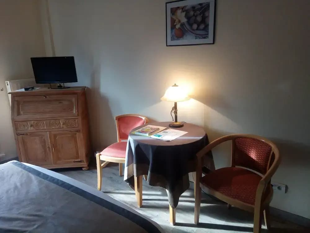 Hotel Restaurant Le Bristol - Photo 3
