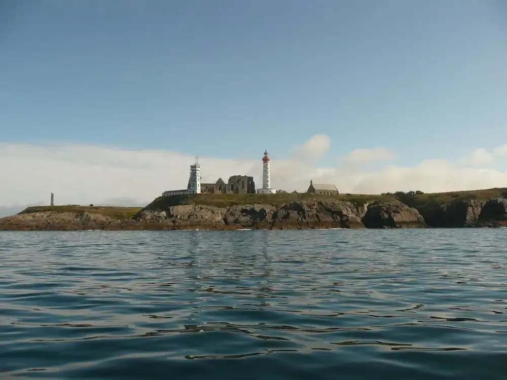 Holiday Home in Plouarzel Near Sandy Beach - Photo 5