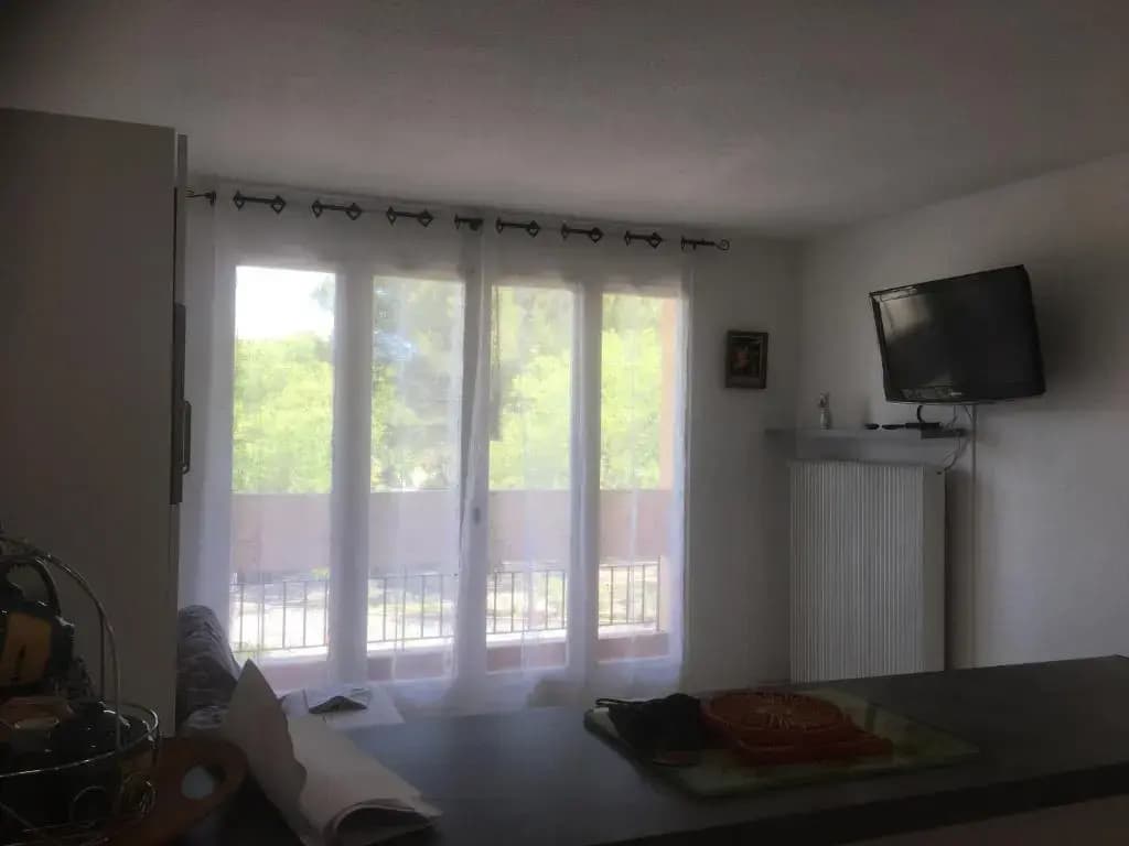 studio lumineux avec terrasse - Photo 3