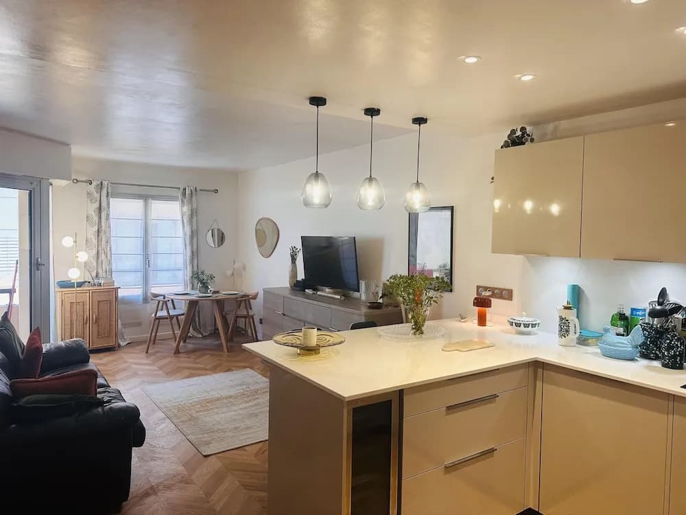 Lovely one Bedroom Apartment With Balcony Wifi Just Minutes Walk From Palais and Cannes Beaches - 109 - Miniature 8
