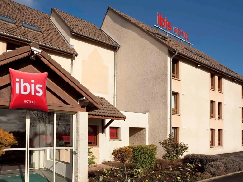 ibis Creil Sur Oise - Photo 1