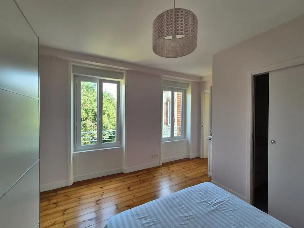 Charming House Close to the Centre in Granville - Miniature 6