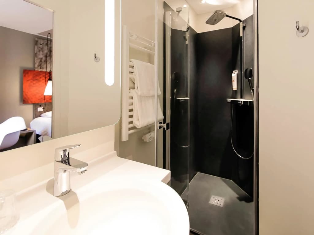 ibis Besancon Centre Ville - Miniature 8