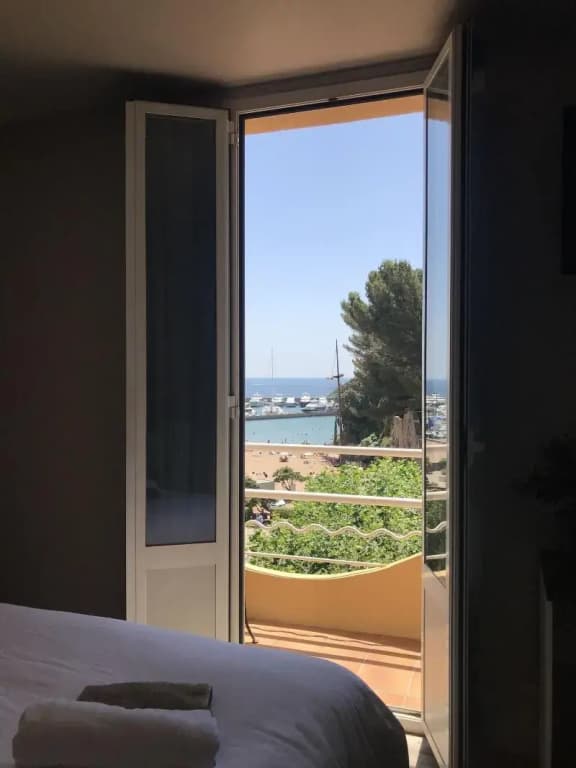 Hotel La Calanque - Miniature 6
