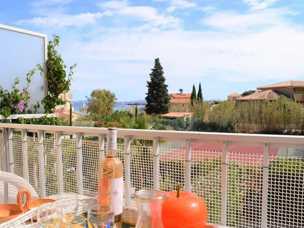 Appartement Le Lavandou, 2 pièces, 4 personnes - FR-1-251-205 - Miniature 6