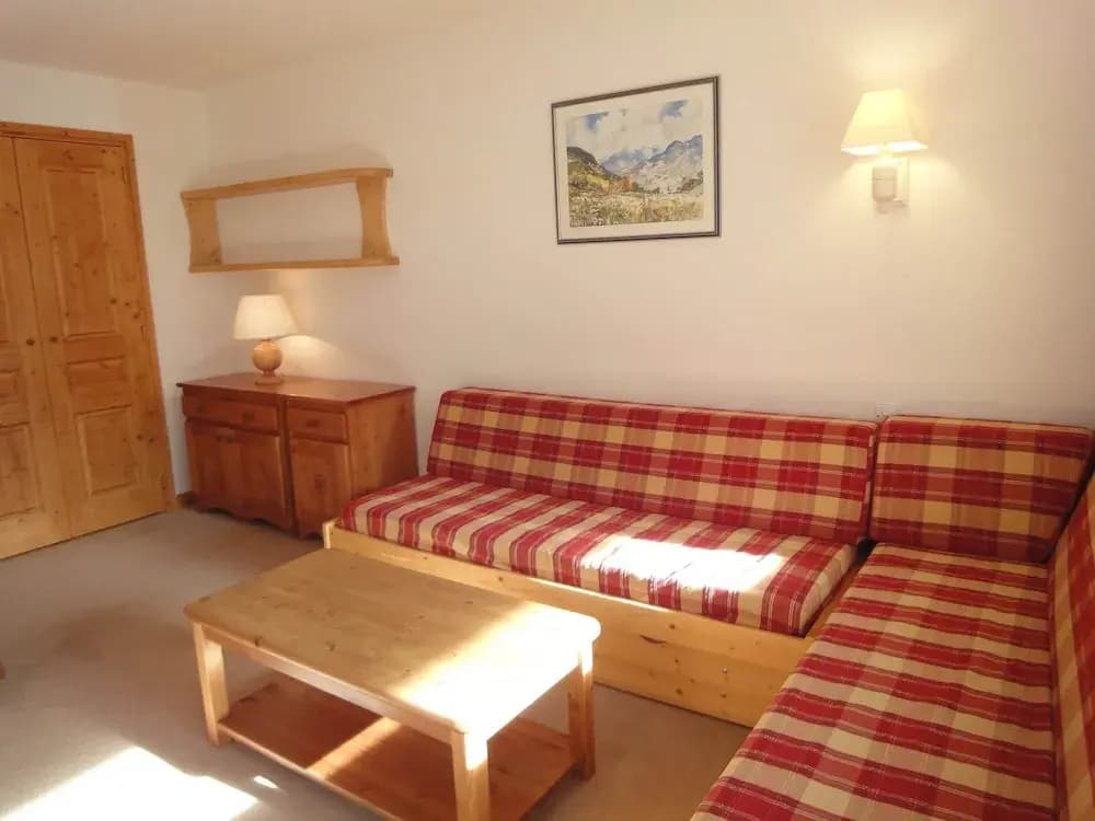 Stylish Apartment in Meribel - Photo 3