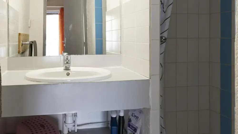 Family-friendly Home in Agde - Miniature 7