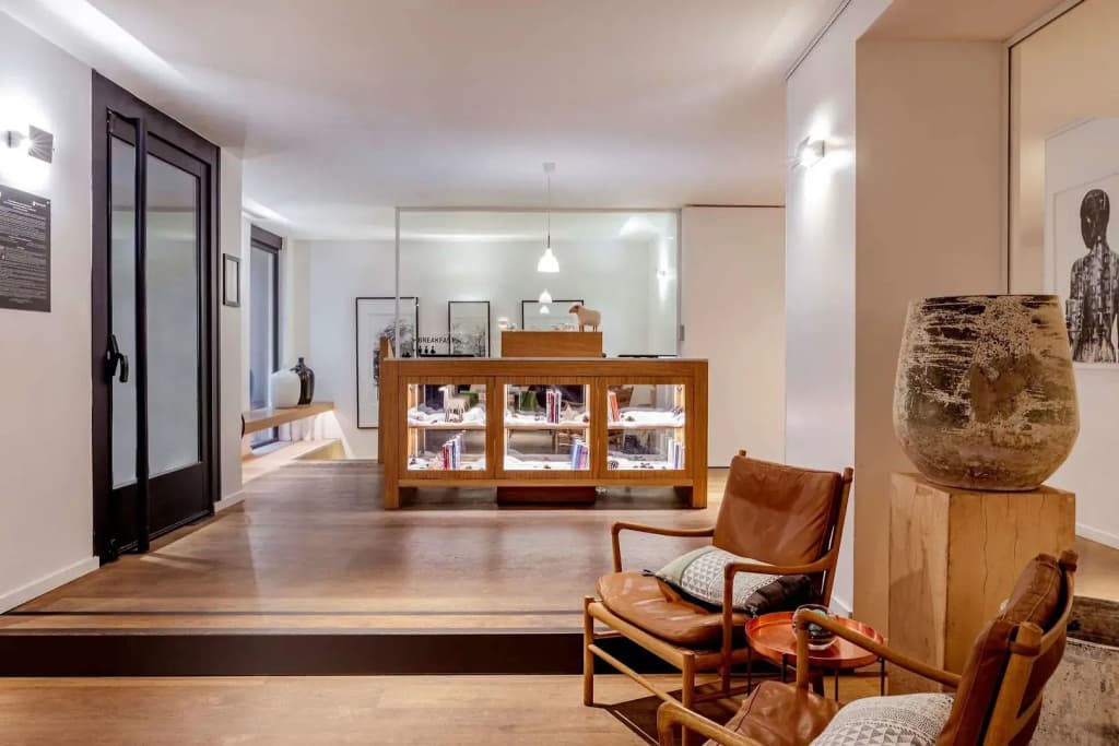 9Hotel Republique Hotel - Photo 2