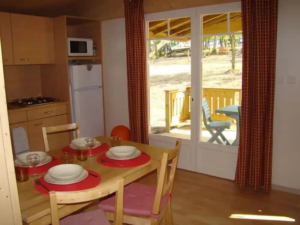 Etang Vallier Resort - Photo 4