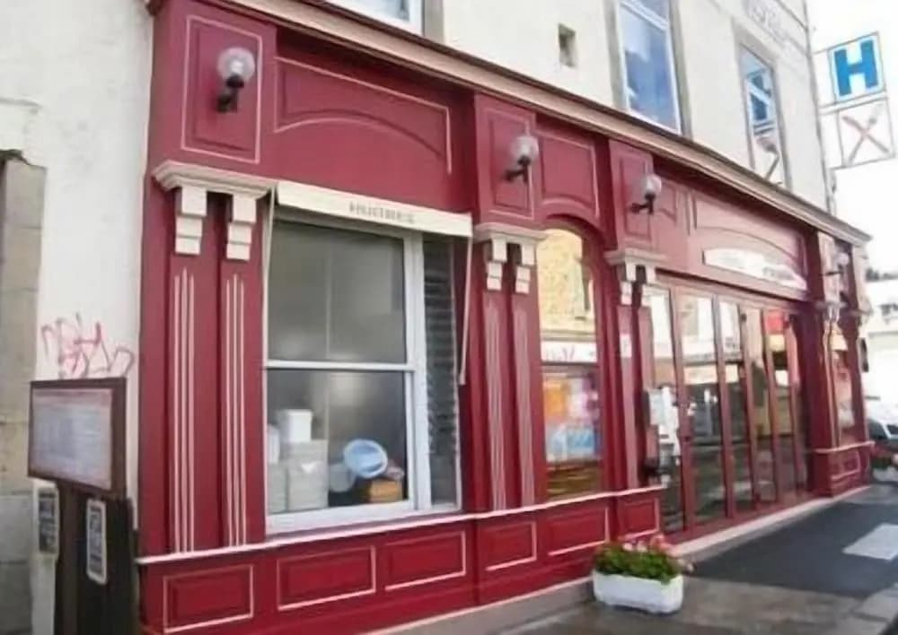 Hotel le Neptune - Photo 1