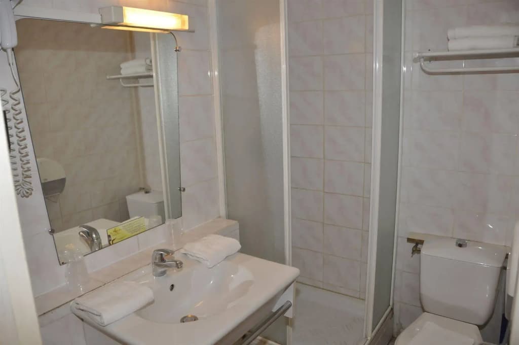 Sarl Hotel Cesar - Miniature 7