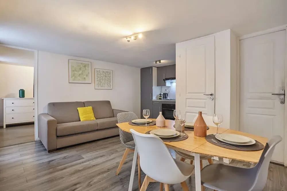 Apartment in the Heart of Paris 4 People - Miniature 8