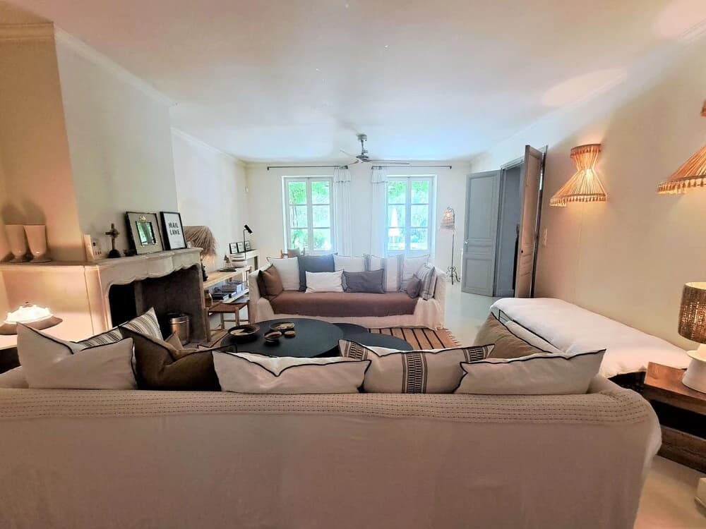Villa Maillane 18th Century Residence Completely Renovated - Miniature 8
