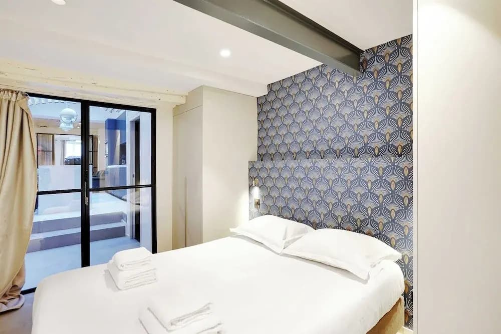 Stunning Apartment - 4br/8p - Mail - Photo 3