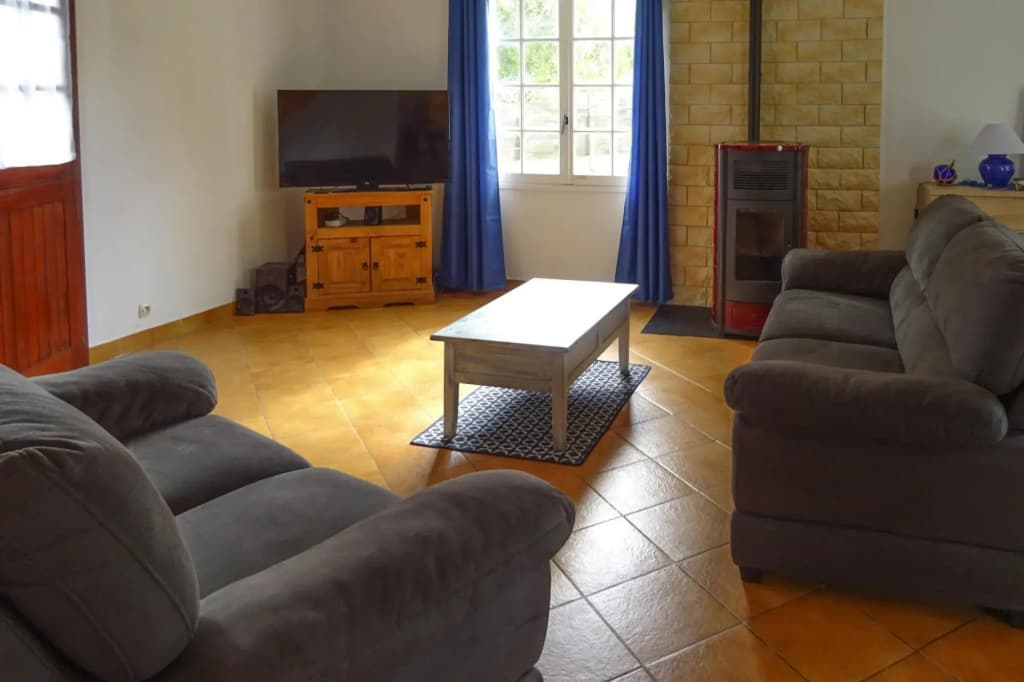 Holiday Home in Damgan Near Sandy Beaches - Photo 3