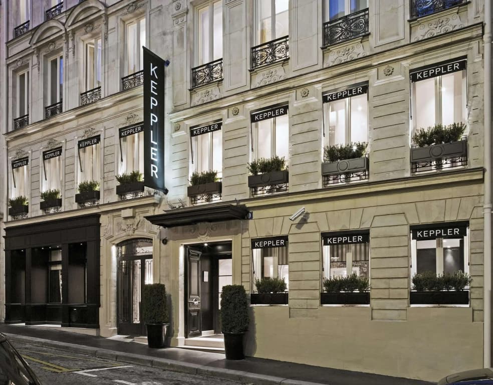Hôtel Keppler - Photo 1