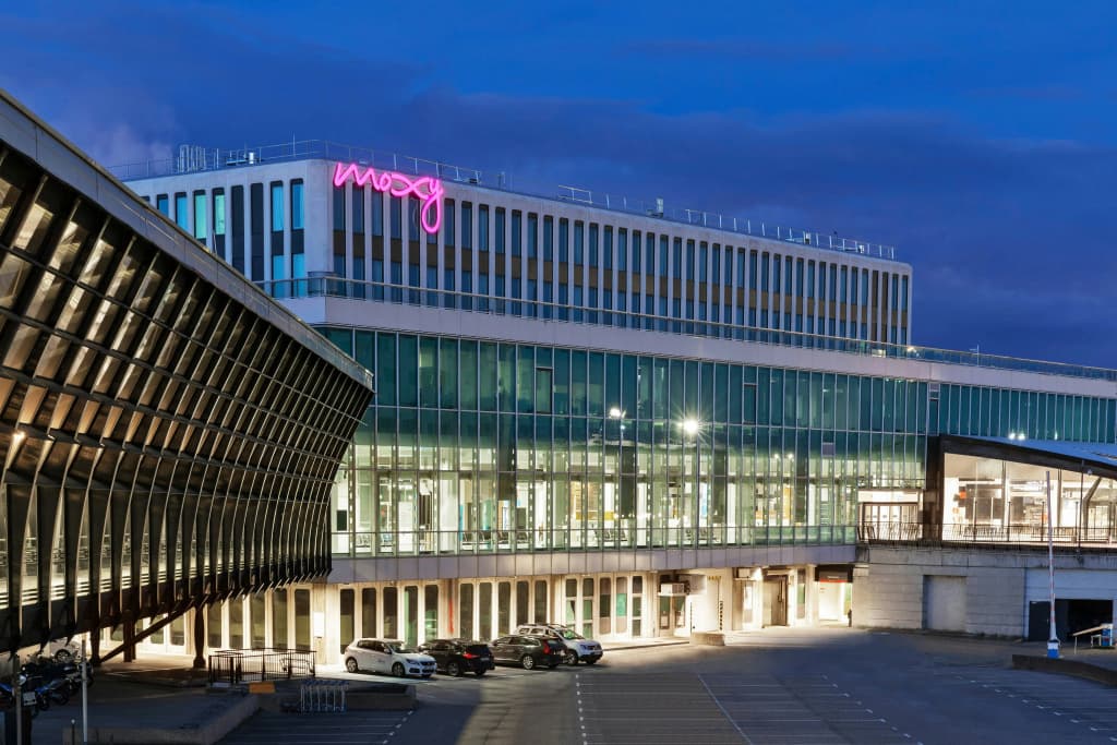 Moxy Lyon Airport - Photo 1