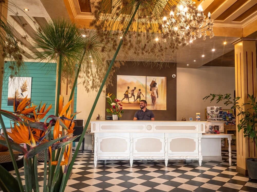 Sud Hôtel - Photo 1