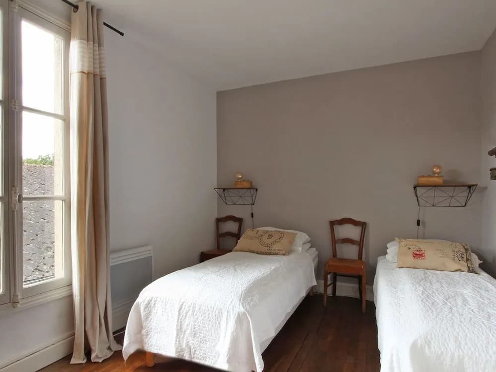 Countryside Holiday Home in Poil With Private Garden - Photo 4