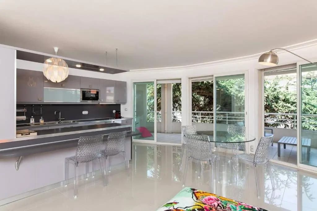 Martinez Hotel Area: Modern 3 Bedrooms W/ Terrace - Photo 3