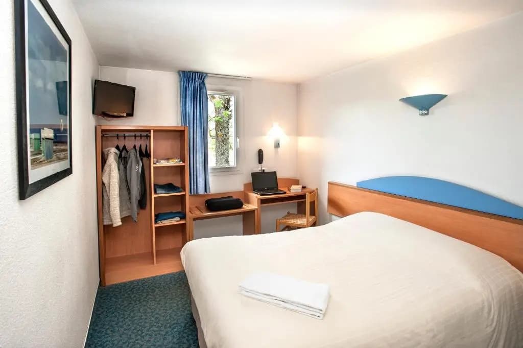Brit Hotel Essentiel St Flour - Photo 3